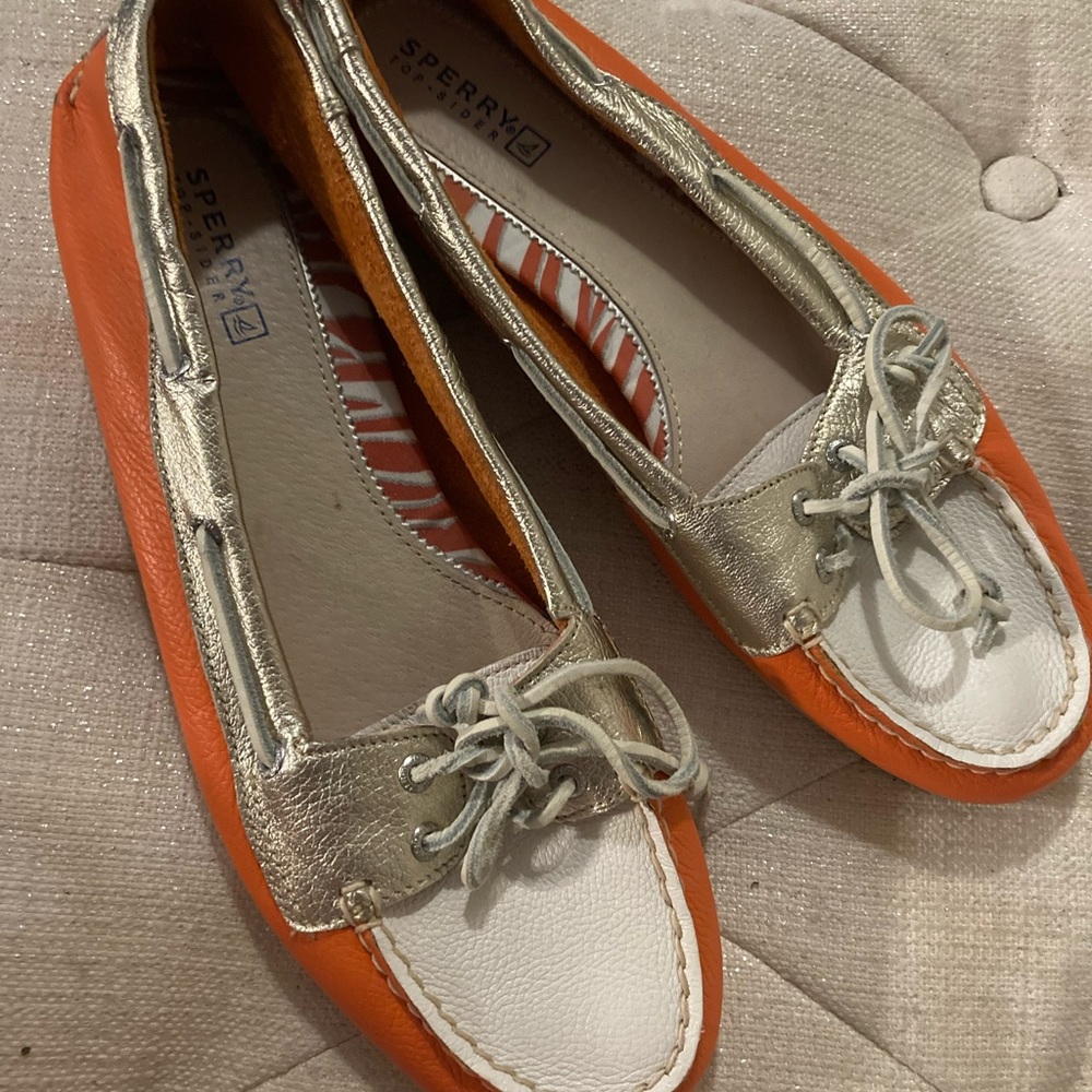 Sperry topsiders